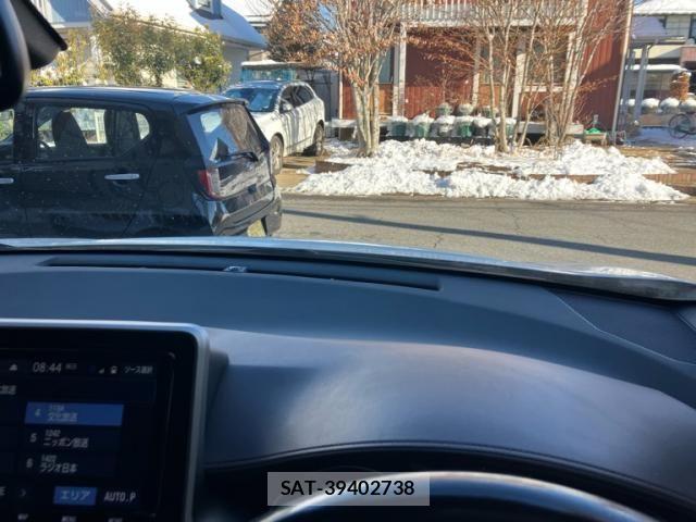 Toyota C-HR 2019-08 8034809-20