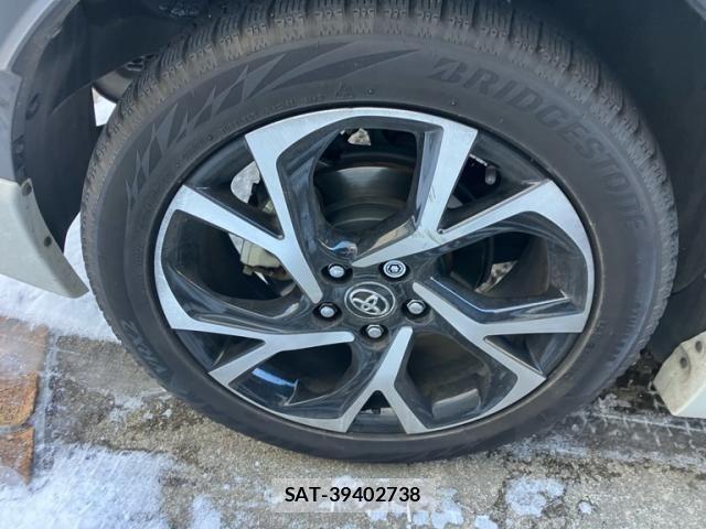 Toyota C-HR 2019-08 8034809-3
