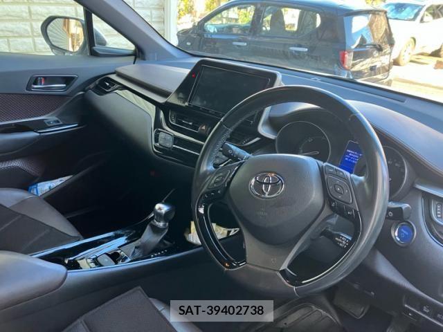 Toyota C-HR 2019-08 8034809-5
