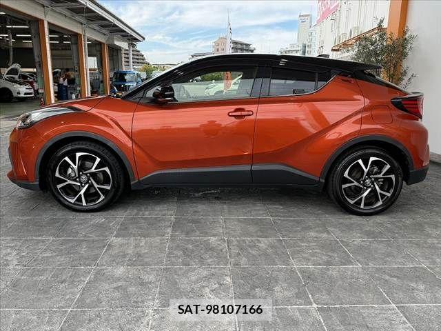 Toyota C-HR 2020-04 8034794-11