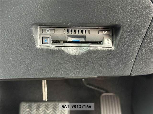 Toyota C-HR 2020-04 8034794-23