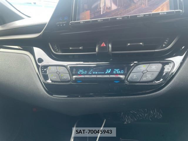 Toyota C-HR 2017-03 8034810-15