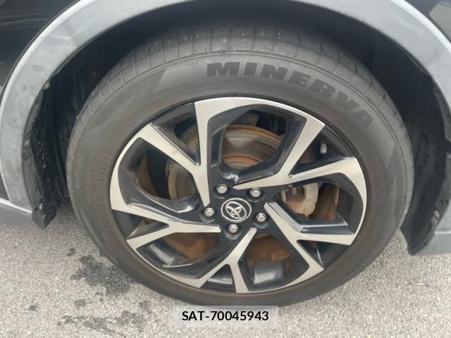 Toyota C-HR 2017-03 8034810-20