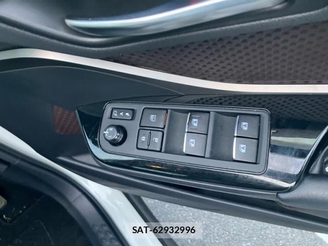 Toyota C-HR 2017-12 8034806-16
