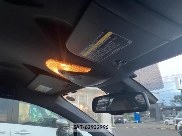 Toyota C-HR 2017-12 8034806-21