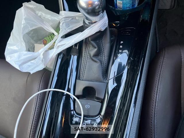 Toyota C-HR 2017-12 8034806-22