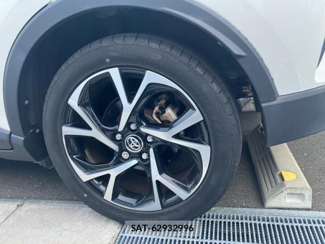 Toyota C-HR 2017-12 8034806-8