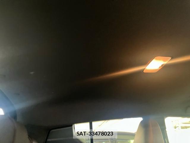Toyota C-HR 2017-12 8034811-19