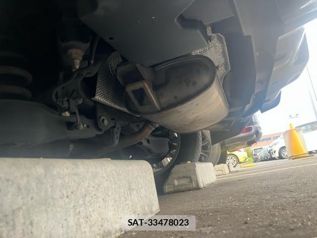 Toyota C-HR 2017-12 8034811-8