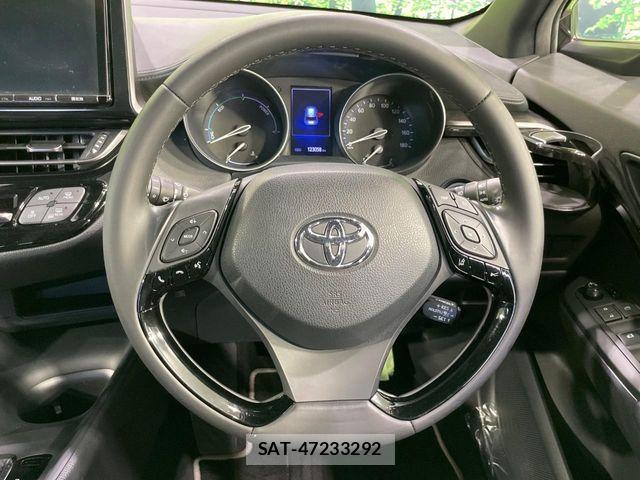 Toyota C-HR 2018-01 8034812-10