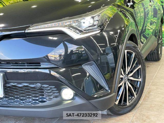 Toyota C-HR 2018-01 8034812-11