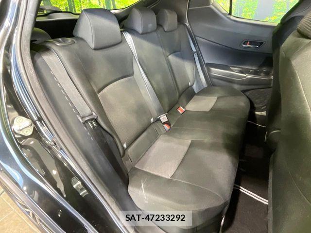 Toyota C-HR 2018-01 8034812-8