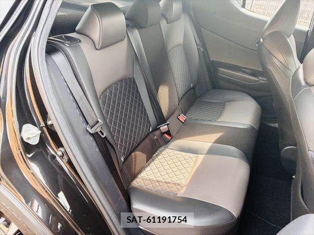 Toyota C-HR 2020-04 8034799-9