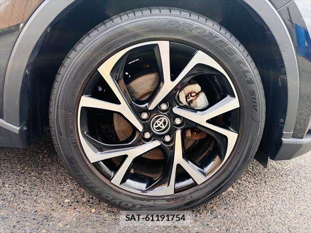 Toyota C-HR 2020-04 8034799-14