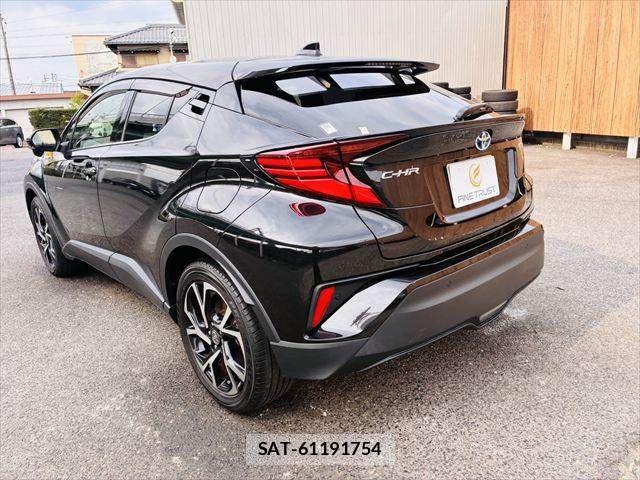 Toyota C-HR 2020-04 8034799-20