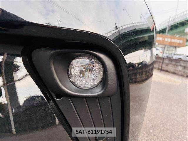 Toyota C-HR 2020-04 8034799-24
