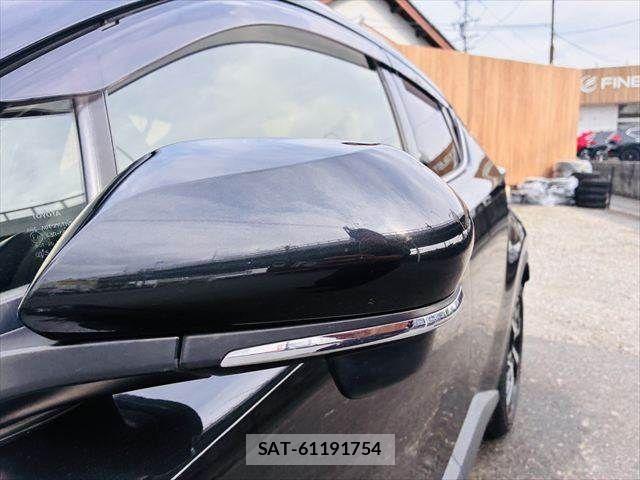 Toyota C-HR 2020-04 8034799-26