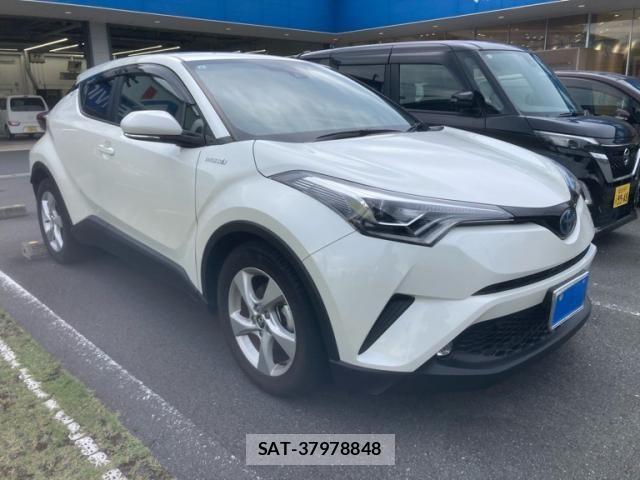 Toyota C-HR 2019-08 8034798-1