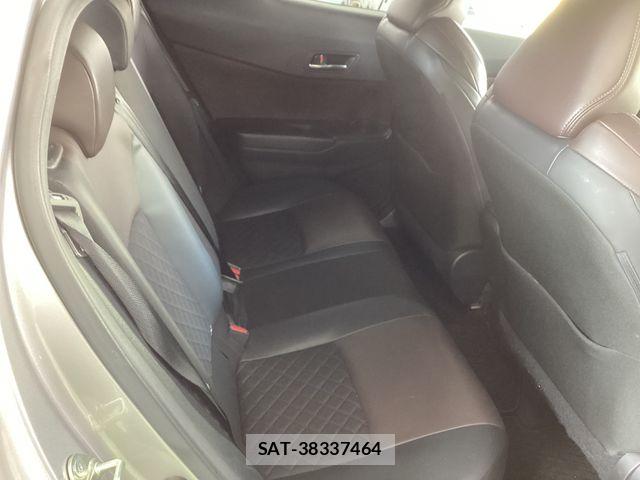 Toyota C-HR 2019-06 8034807-3