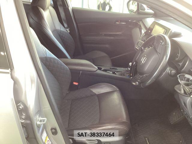Toyota C-HR 2019-06 8034807-4