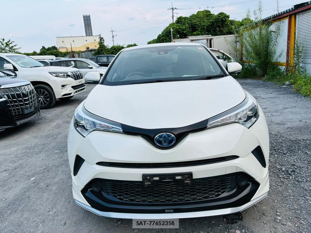 Toyota C-HR 2017-08 7974301-7