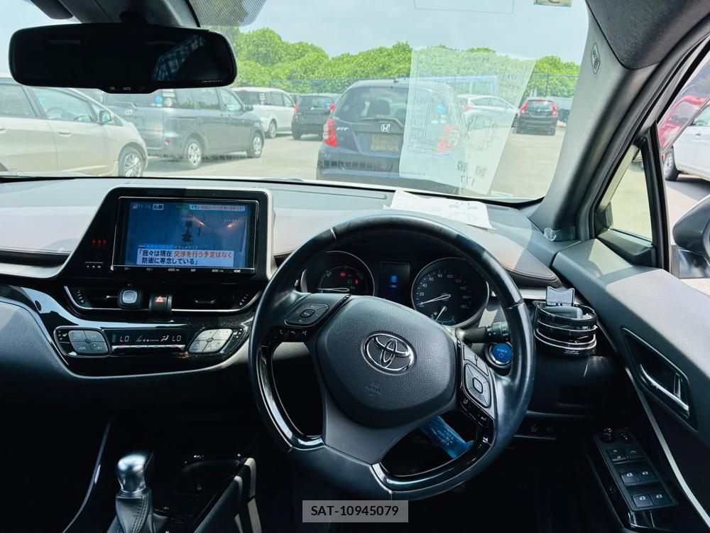 Toyota C-HR 2019-05 7367043-13