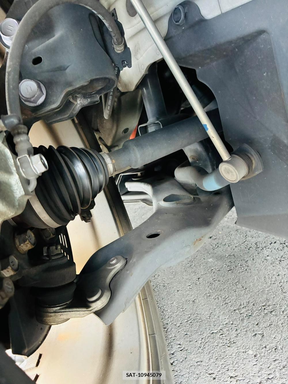 Toyota C-HR 2019-05 7367043-33