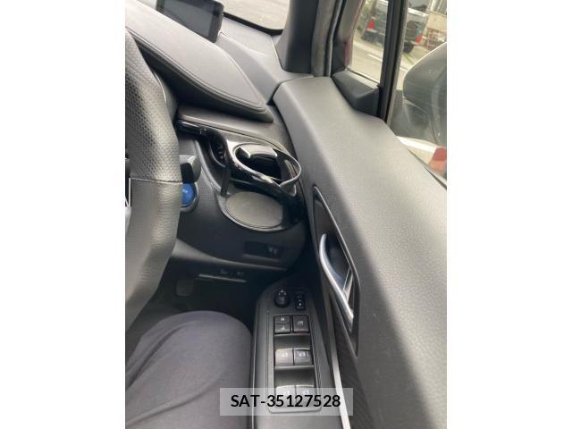 Toyota C-HR 2017-06 8073227-19