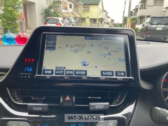 Toyota C-HR 2017-06 8073227-25