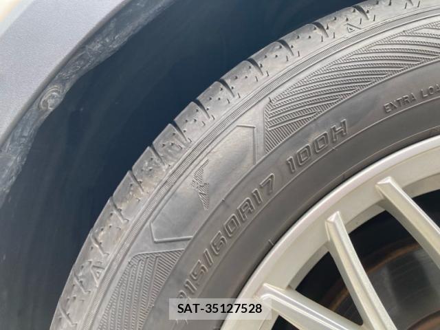 Toyota C-HR 2017-06 8073227-8