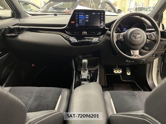 Toyota C-HR 2019-11 8073219-1