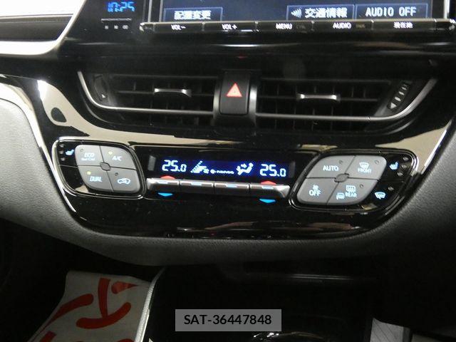 Toyota C-HR 2017-07 8073225-24