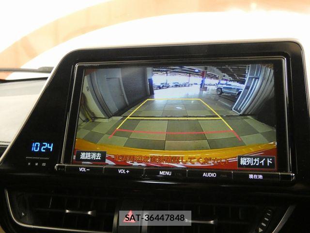 Toyota C-HR 2017-07 8073225-25