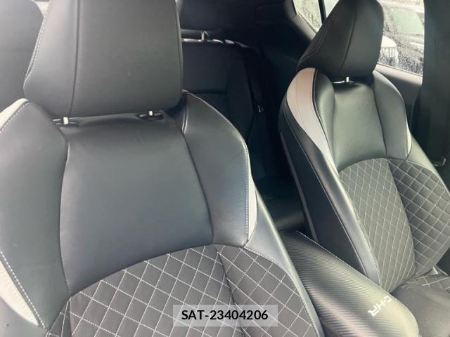 Toyota C-HR 2019-04 8073224-12