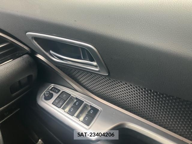 Toyota C-HR 2019-04 8073224-21