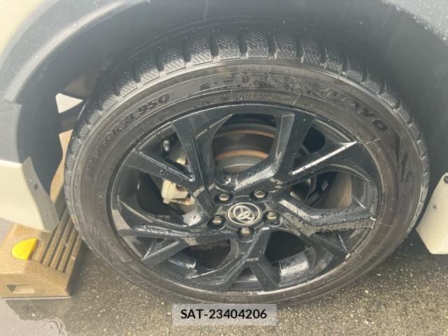 Toyota C-HR 2019-04 8073224-5