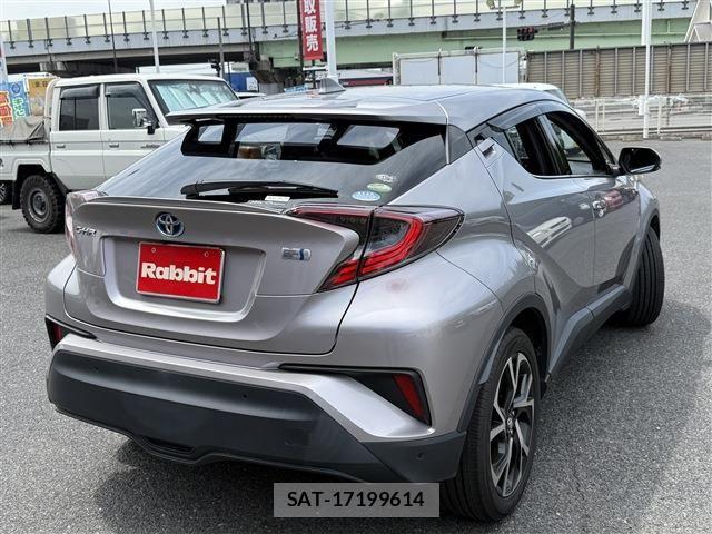 Toyota C-HR 2017-03 8073226-10