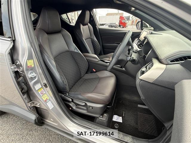 Toyota C-HR 2017-03 8073226-18