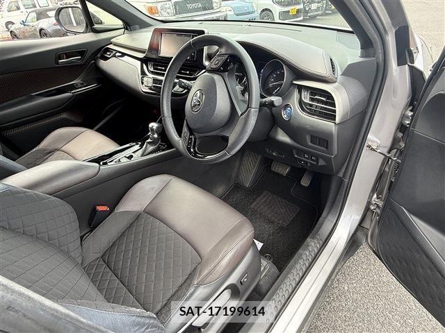 Toyota C-HR 2017-03 8073226-19