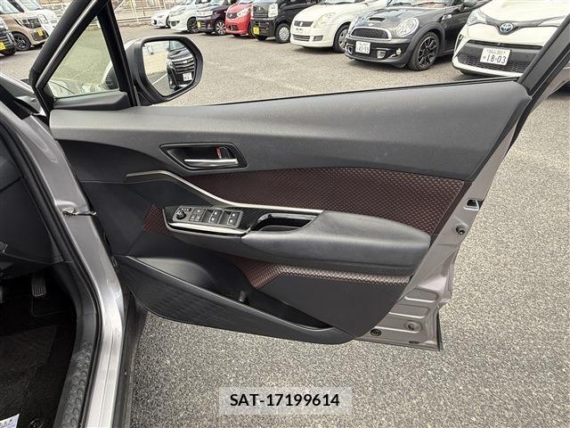 Toyota C-HR 2017-03 8073226-20