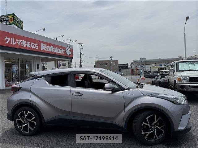 Toyota C-HR 2017-03 8073226-5