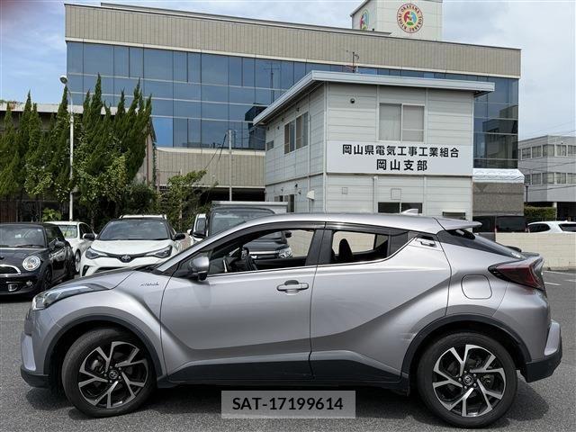 Toyota C-HR 2017-03 8073226-7