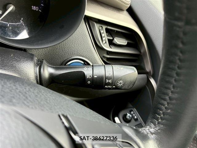 Toyota C-HR 2020-03 8073220-22