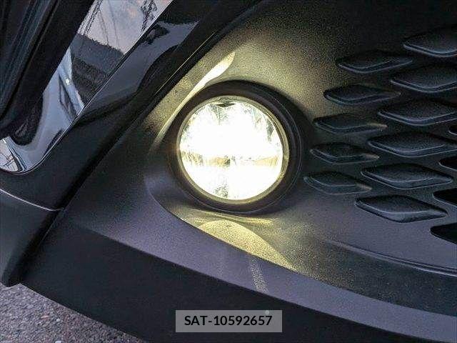 Toyota C-HR 2017-06 8098467-27