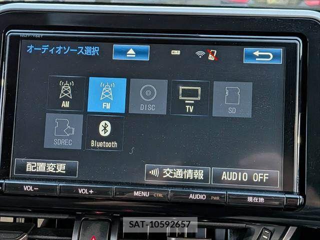 Toyota C-HR 2017-06 8098467-3