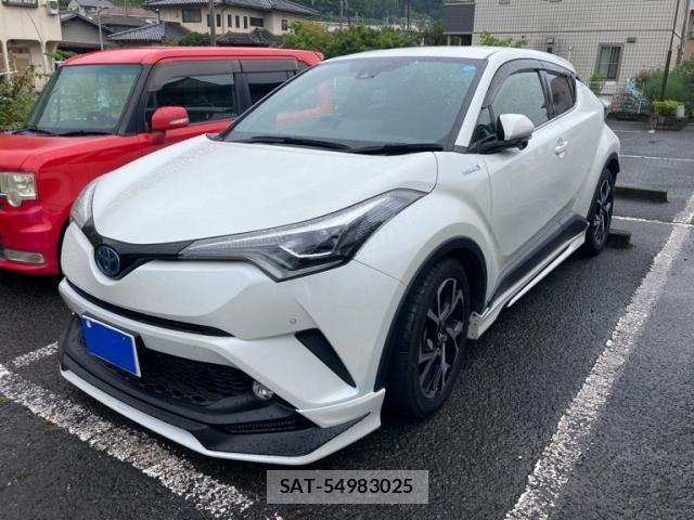 Toyota C-HR 2017-06 8098471-0