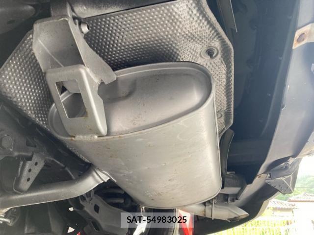 Toyota C-HR 2017-06 8098471-11