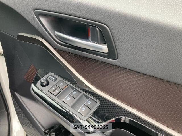 Toyota C-HR 2017-06 8098471-18