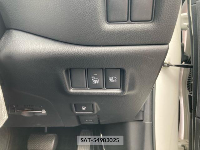 Toyota C-HR 2017-06 8098471-19