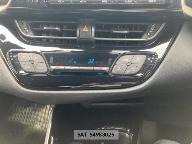 Toyota C-HR 2017-06 8098471-22